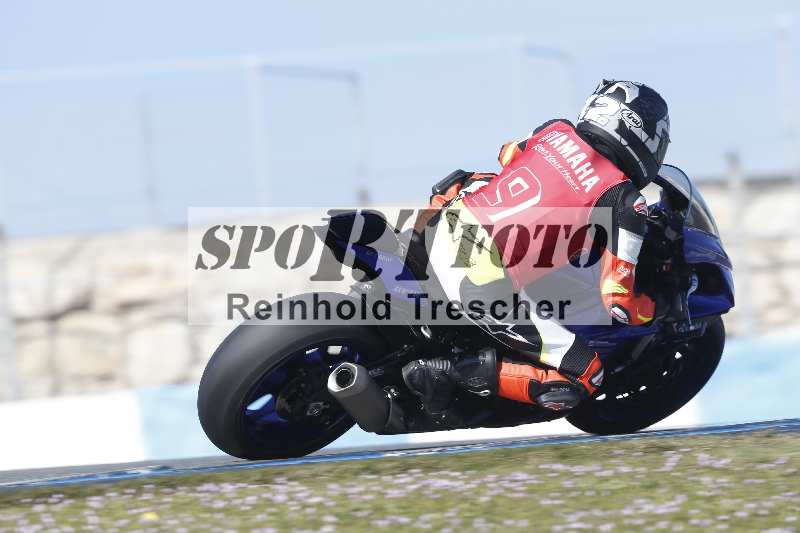 /Archiv-2024/02 29.01.-02.02.2024 Moto Center Thun Jerez/Gruppe gruen-green/backside